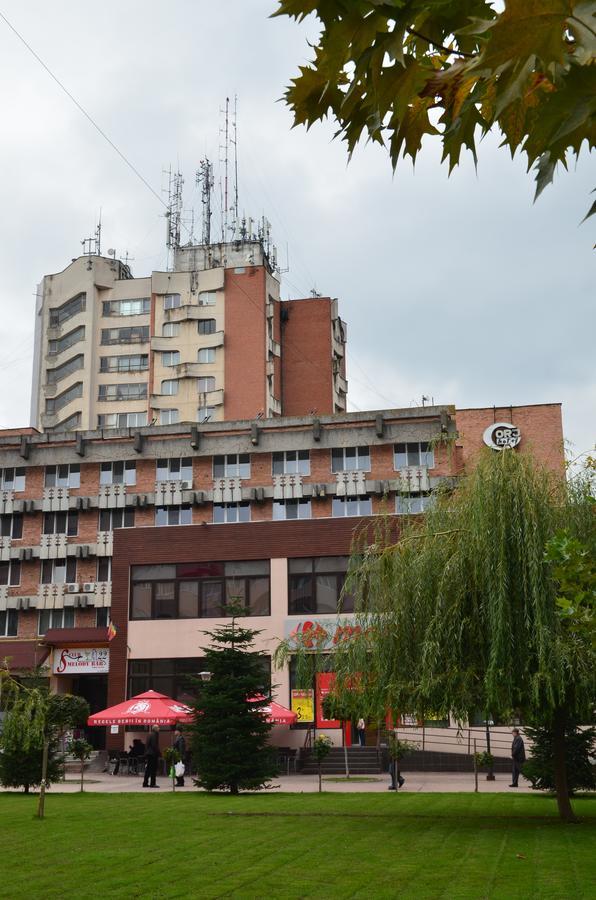 Hotel Gorj Târgu Jiu Zewnętrze zdjęcie